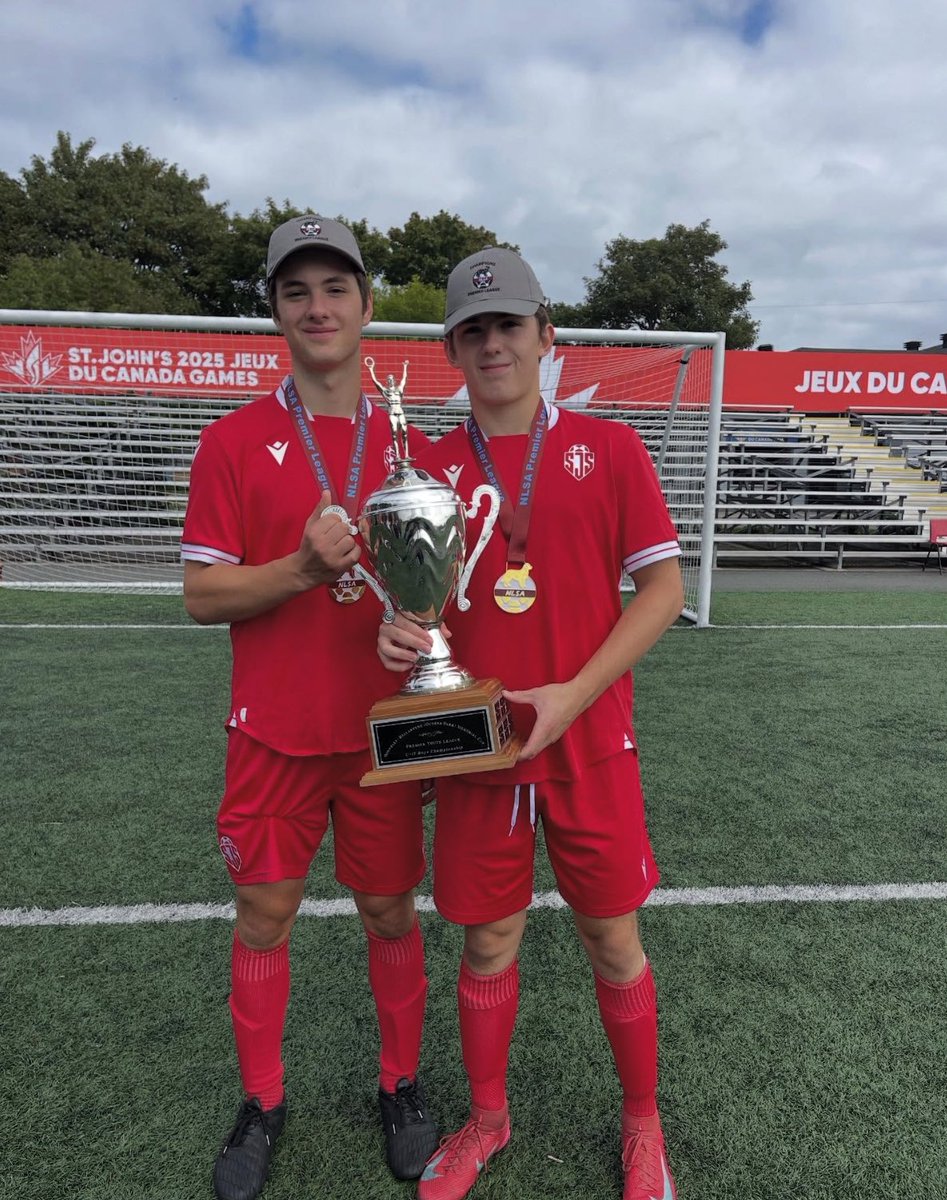 👀#GrowlersSighting👀
Congrats to #7 Aaron Whitten &amp; #10 Jack Davis on winning the <a href="/SoccerNLSA/">NLSA</a> PYL U17 League Championship this weekend with their <a href="/St_Johns_Soccer/">St. John's Soccer Club</a> team. Well done!! #GrowlersFamily #MultiSportAthletes