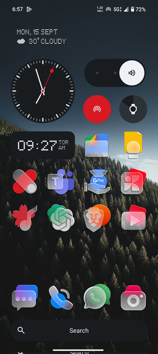 hardik_478's tweet image. Just tried Glasswave Icons for my setup – absolutely love how clean, glossy &amp;amp; futuristic they look ✨.
Customizing my home screen finally feels complete – every icon blends perfectly, giving my phone that premium aesthetic I was looking for.
#GlasswaveIcons #IconPack #Customize