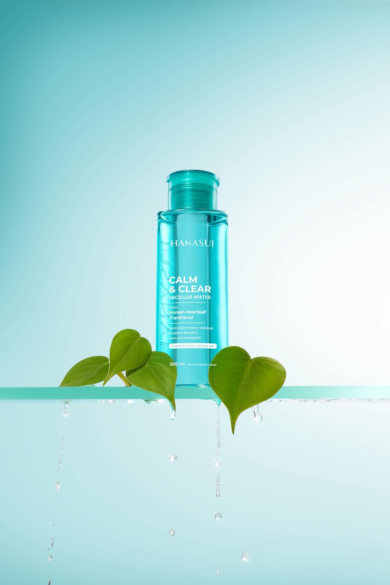 meilan39's tweet photo. gue suka sih ini sama Micellar Hanasui Calm &amp; Clear karena ringan  dan gak bikin  jerawatan https://t.co/Hqdd7r0P2z