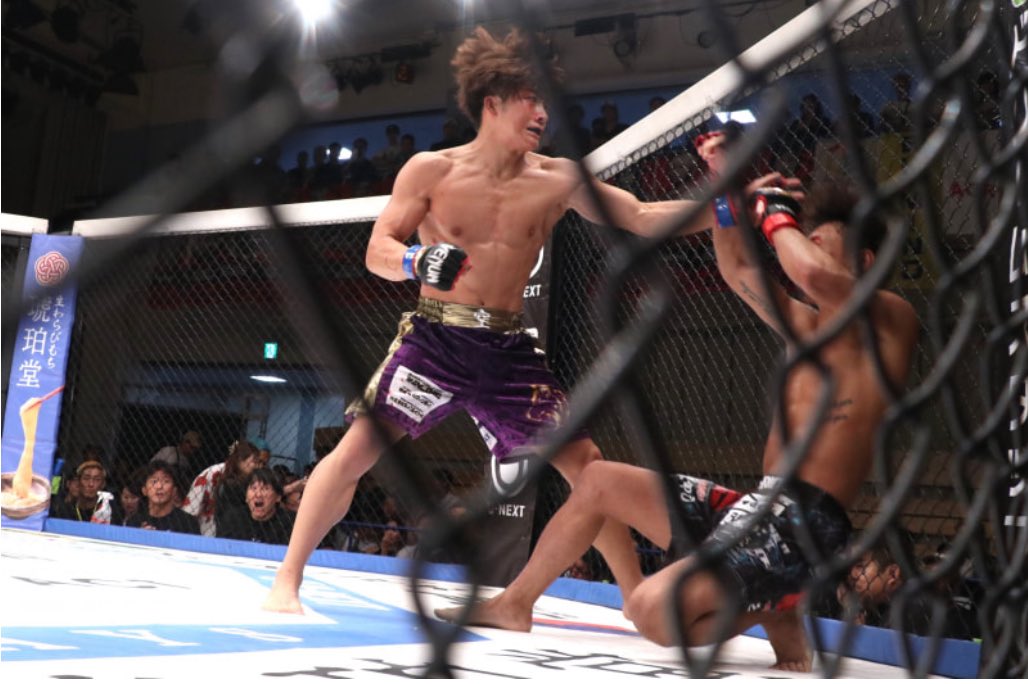 取り急ぎ
1RKO勝ち！
たくさんの応援ありがとうございました！

 #DEEP  #DEEP127