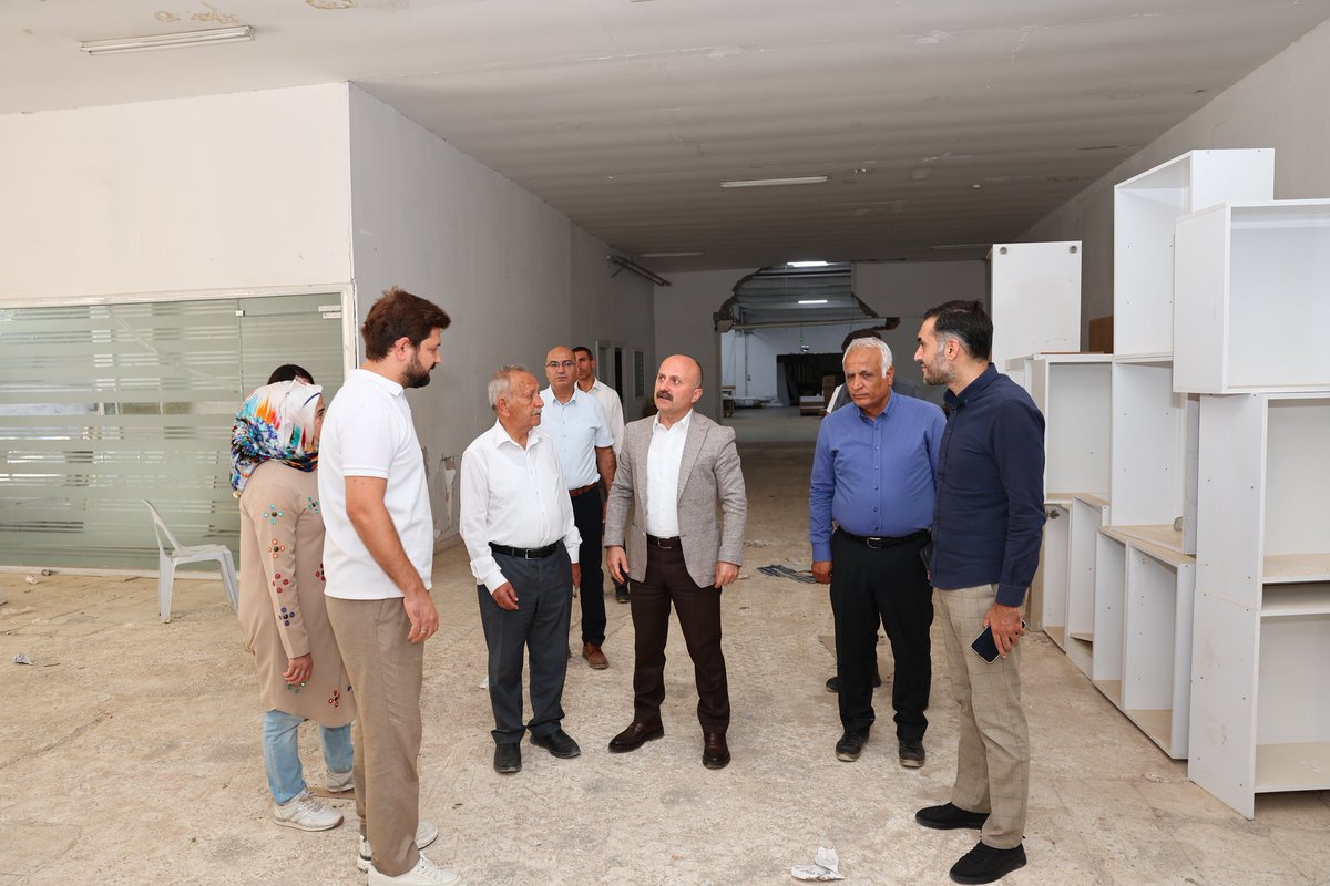 📍OSB FEB Yapı Mobilya 

Valimiz Sayın <a href="/DrOsmanVarol/">Dr Osman Varol</a>, Organize Sanayi Bölgesinde hazır mutfak, vestiyer ve ofis mobilyaları üretimi yapan Feb Yapı Mobilya firmasını ziyaret ederek işletmenin üretim aşamaları hakkında bilgiler aldı.

İşletmenin üretim ve istihdam kapasitesi