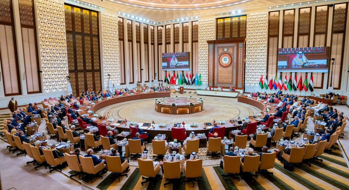 ملخص القمة العربية كالعادة :

ندين   ندعو   نطالب   نستنكر    نرفض

انتهت القمة.
#القمة_العربية_الإسلامية #قمة_الدوحة #الدوحة