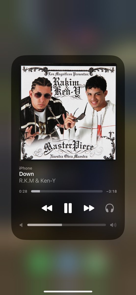 MelisaGuarin02's tweet photo. Esa canción tiene algo muy adictivo https://t.co/uR73Cp5LQ2