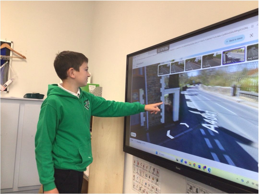 glanhowyprimary's tweet photo. Pupils in Y Garn used their DCF skills to find their houses on Google Earth! We had lots of fun exploring the local area and finding places we knew around our houses! #YGarn #EngagingEddies https://t.co/Zjmpm4B5wO
