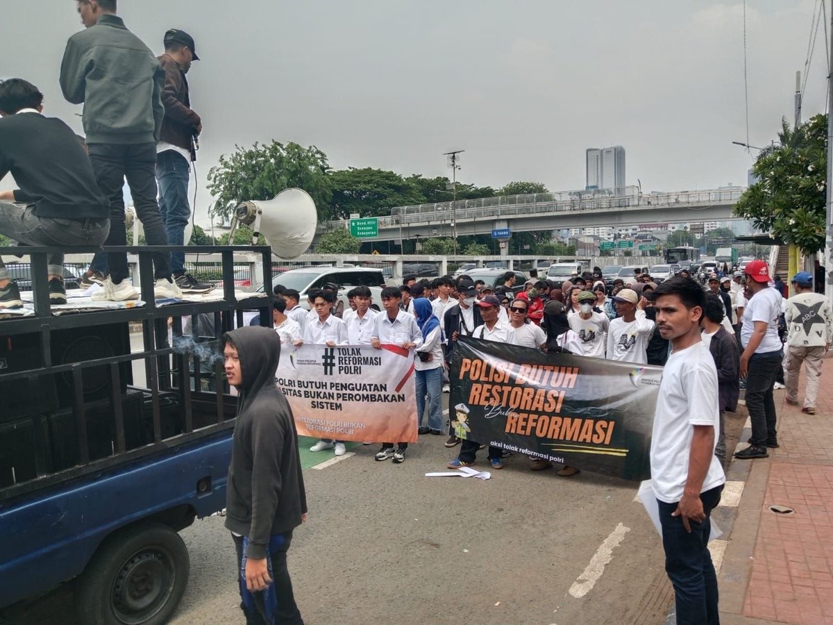 BudiBukanIntel's tweet photo. Maksud? https://t.co/QokuAfEIkL