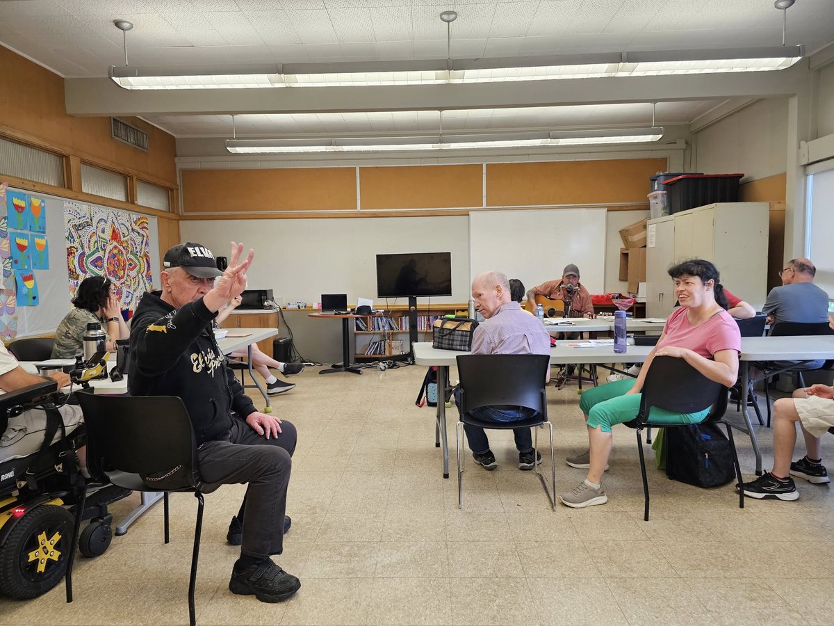 CLHamilton_'s tweet image. Winona always loves it when Rick the musician comes to perform. Everyone was singing along and truly enjoying themselves! 🎶 😄

#HelpingBuildGreatLives #DisabilityInclusion #DevelopmentalDisabilities #InclusionMatters
