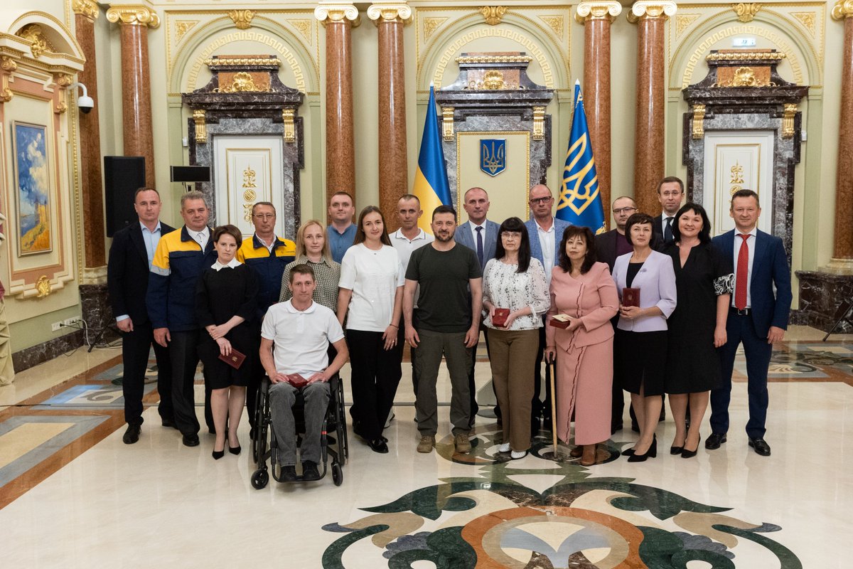 Volodymyr Zelenskyy / Володимир Зеленський tweet media