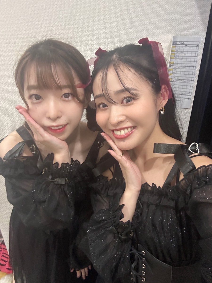 nono__vu's tweet photo. 昨日はStarlight Preludeありがとうございました🌟
ラストライブが四月一日の主催で、みんなに見届けてもらえてよかったです🥰🙇🏻‍♀️
踊ってみた人生楽しくて幸せだったよ〜！
来てくれた方、配信で見てくれた方ありがとう！

4枚目は酔っ払いののと何時でも俯瞰してる四月一日、笑 https://t.co/Ybma1jN1My