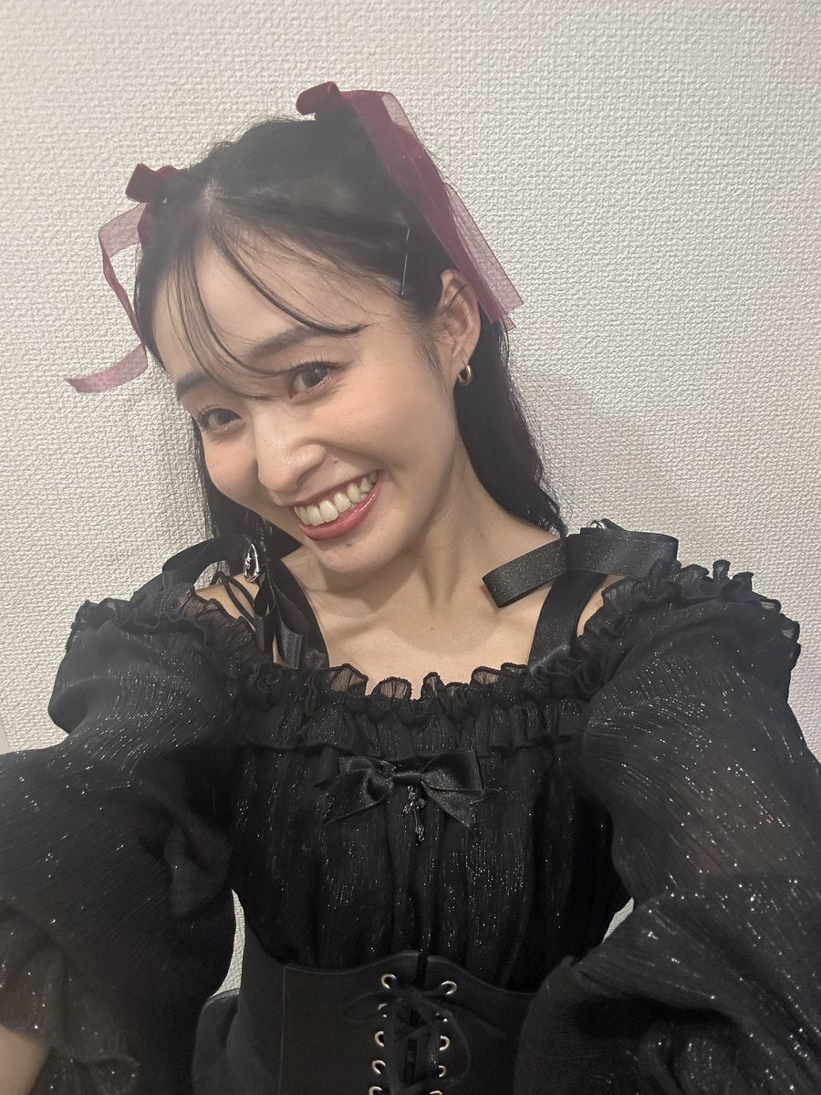 nono__vu's tweet photo. 昨日はStarlight Preludeありがとうございました🌟
ラストライブが四月一日の主催で、みんなに見届けてもらえてよかったです🥰🙇🏻‍♀️
踊ってみた人生楽しくて幸せだったよ〜！
来てくれた方、配信で見てくれた方ありがとう！

4枚目は酔っ払いののと何時でも俯瞰してる四月一日、笑 https://t.co/Ybma1jN1My