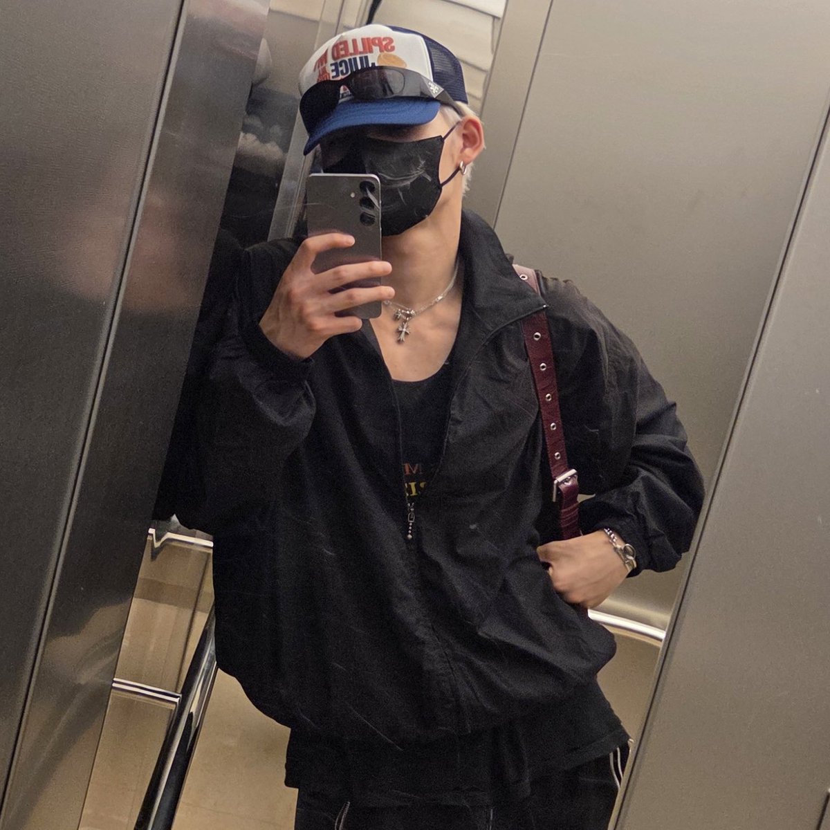 this sunghoon                with                   this ni-ki