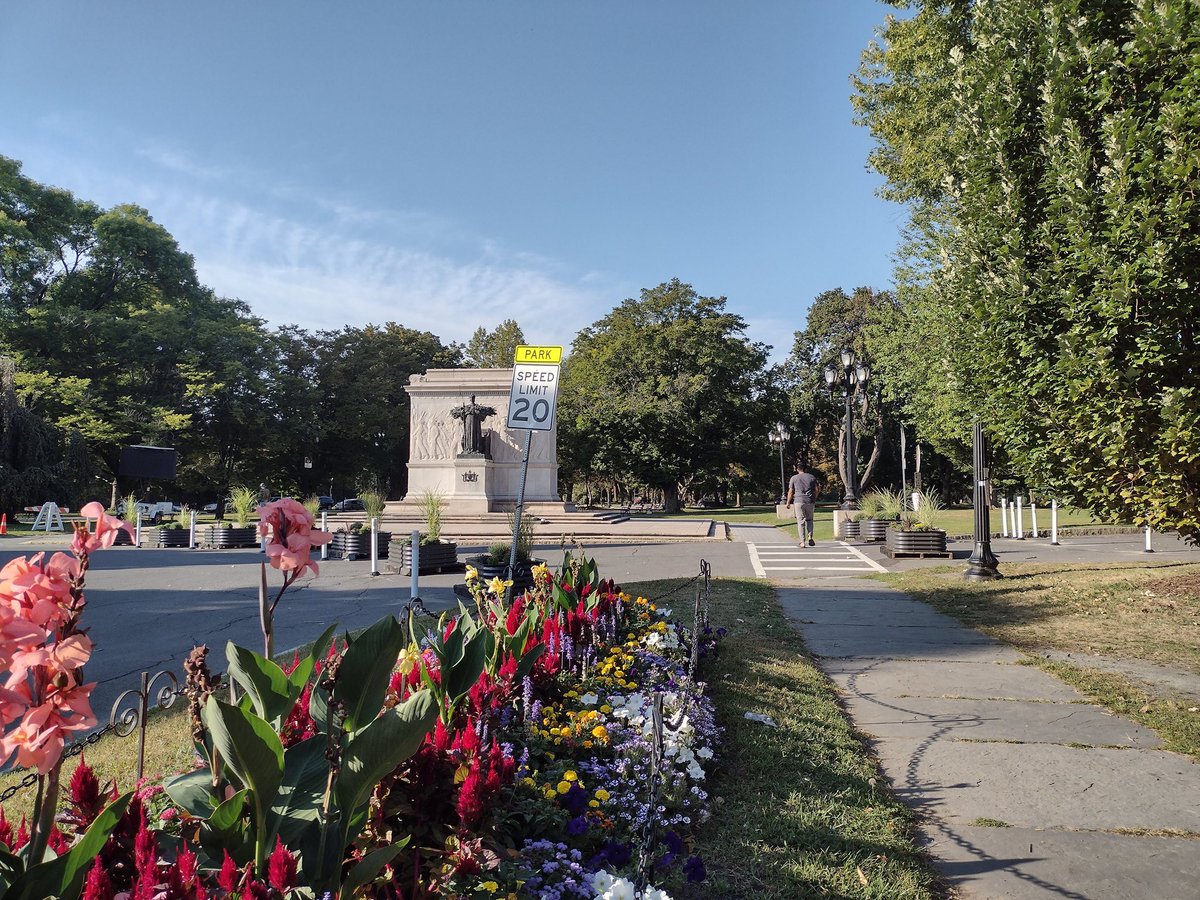 WalkableAlbany's tweet photo. Wow! Thank you to everyone who volunteered at the Capital Roots project to implement traffic calming in Washington Park. Great to see results come from the traffic study we advocated for. https://t.co/ryVHiBDfCP