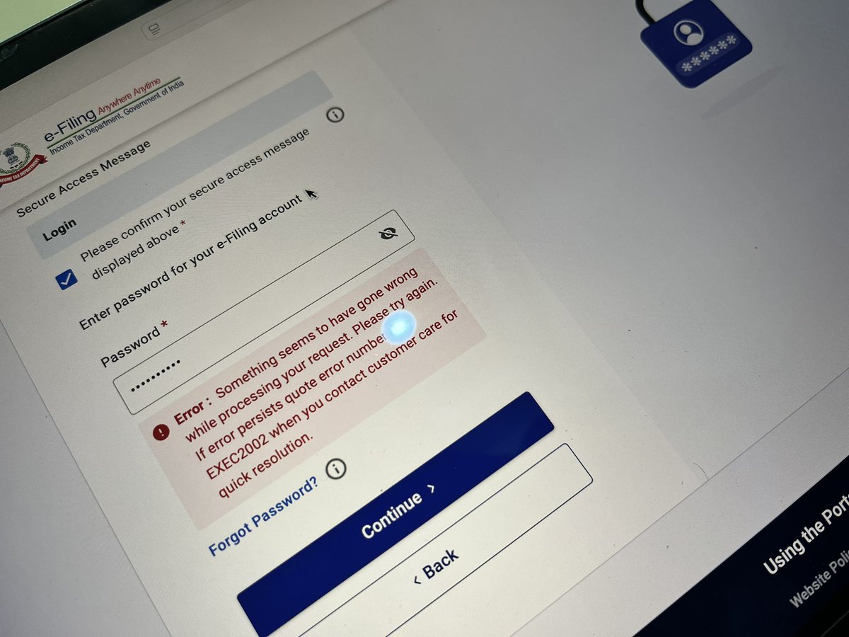 dhruvconst's tweet image. Ever since this uneducated government came to power, it&apos;s been problems everywhere. Vishwaguru, kindly run this portal properly
 #itrduedateextension