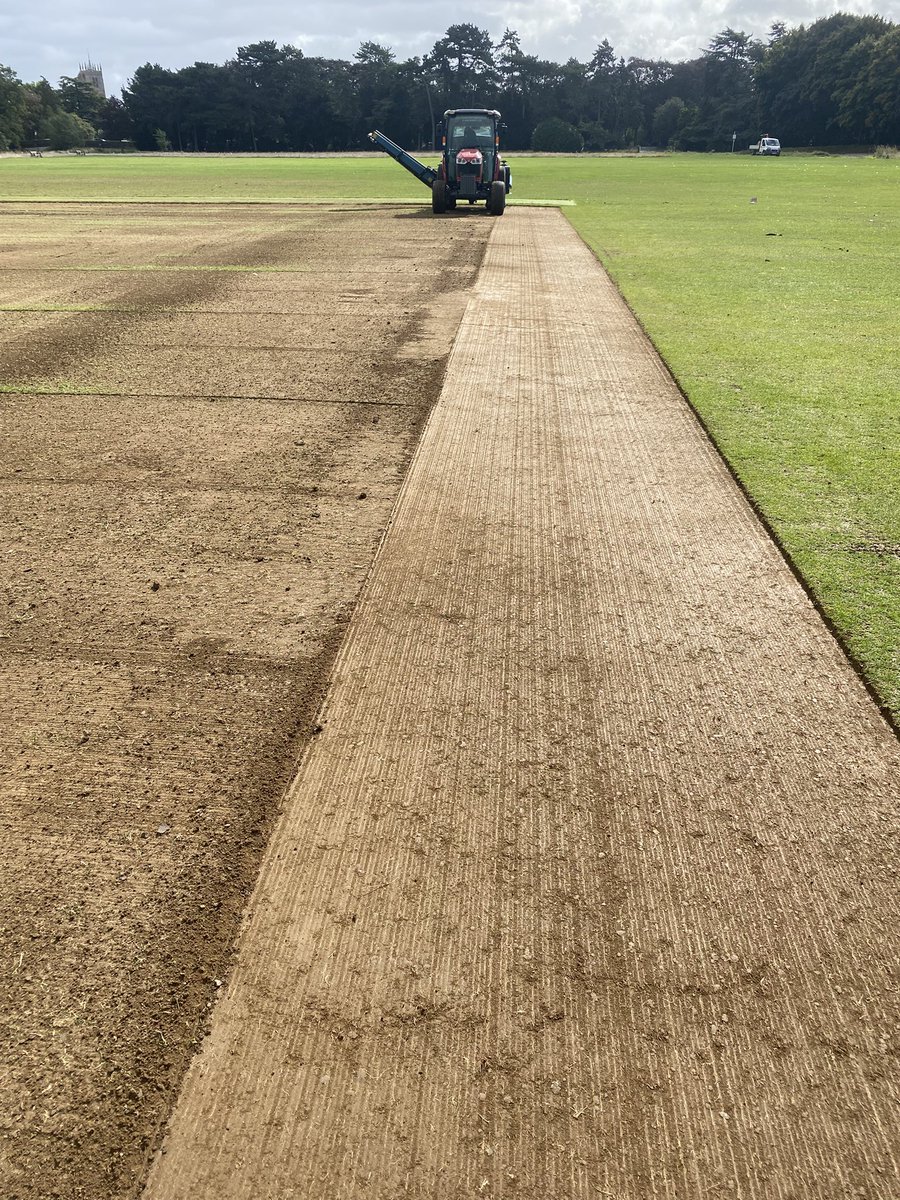 Carel Fourie tweet media