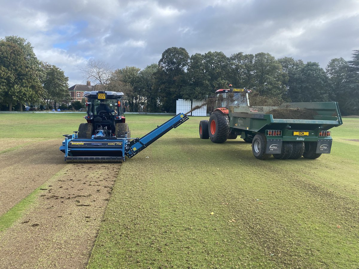 Carel Fourie tweet media