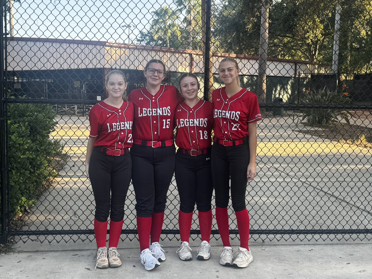 UaLamp99's tweet photo. Big shout out to our girls that attended camp this past weekend! Keep putting in the work💪🏼🥎#getrecruited #softball https://t.co/25vSN2t5Pe