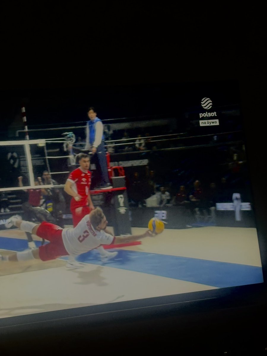 ๐ฒ๐๐๐๐๐ tweet media