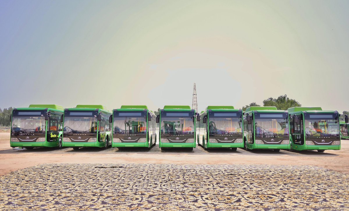 ترقی کرتا ہوا پنجاب کا میانوالی
#الیکٹرک_بس_میانوالی_میں