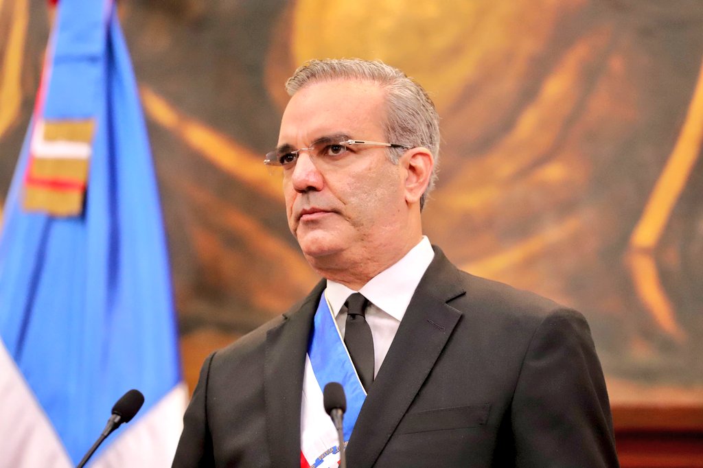 Hoy Día de la Democracia quiero felicitar al padre de la democracia moderna don Luis Rodolfo Abinader Corona. Dominicano que ha honrado el legado de Juan Pablo Duarte sin escatimar sacrificios 🫡🇩🇴