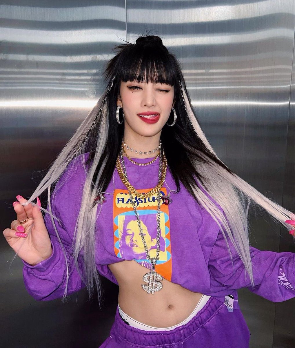 𝐈𝕔e ☆ 𝖘𝚙i𝕔es tweet media