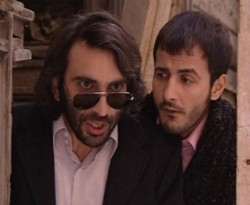 Yalan haberi yayanlar.