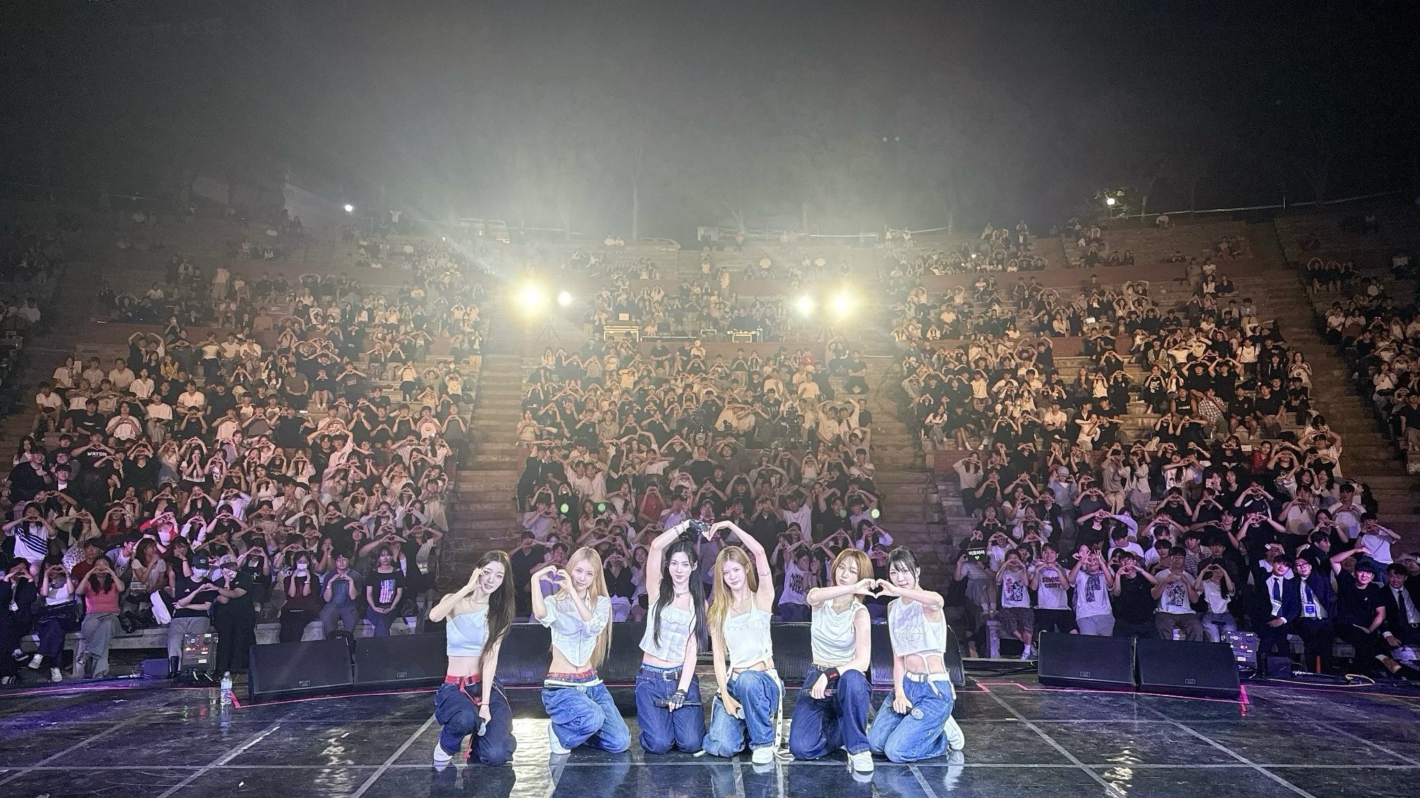 G05OWFEbUAELSyB?format=jpg&name=large