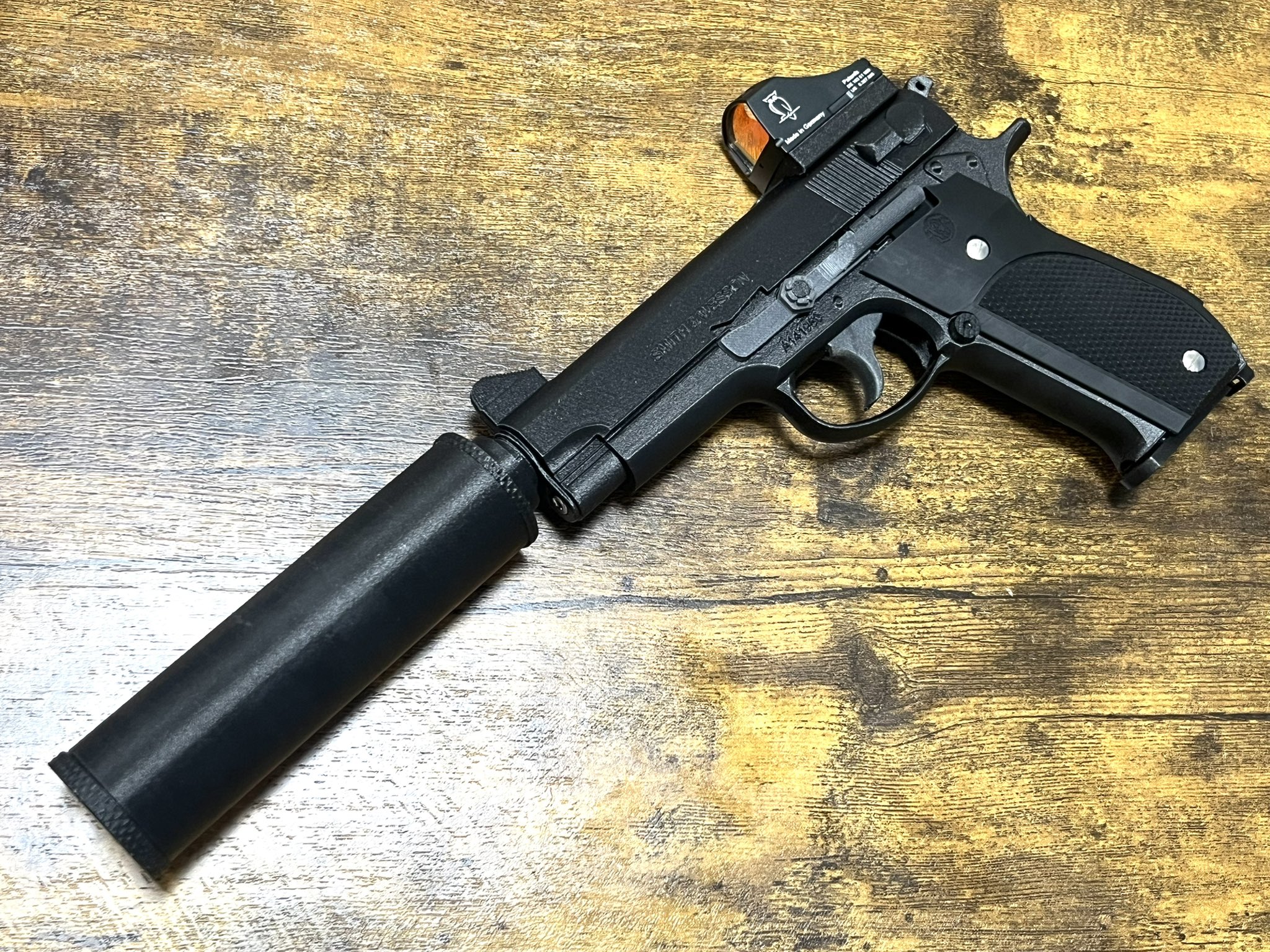 新品　東京マルイ　Mk22　ハッシュパピー　カスタム　改修品　10禁 新品 東京マルイ Mk22 ハッシュパピー カスタム 改修品 10禁