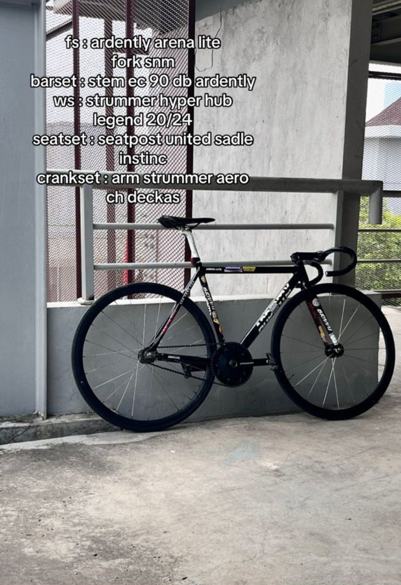 krupuk u dan g tweet media