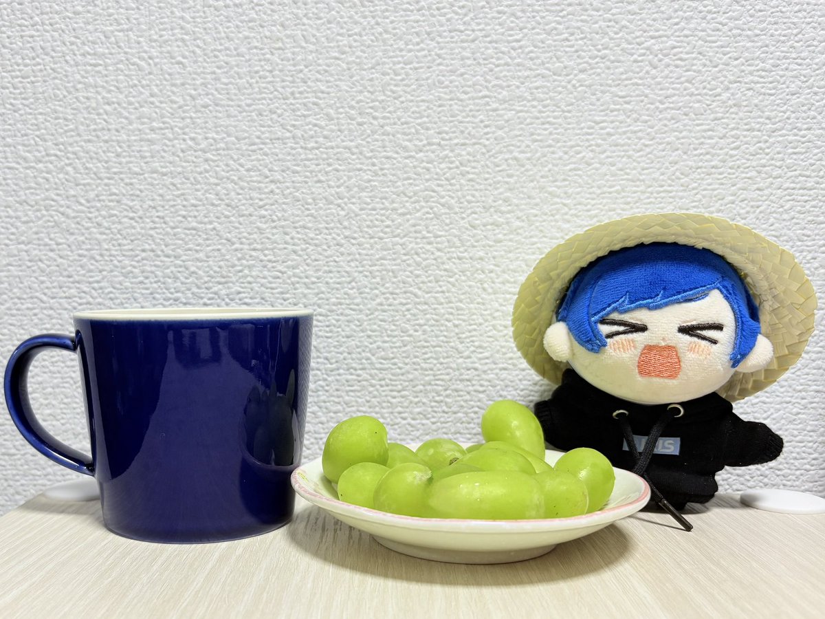 今日も1日お疲れさまでしたっ！
祝日の今日はいかがお過ごしでしたか？
平日の疲れが少しでも癒えていたら嬉しいです☺️

社畜替え歌ありがとうございました💙✨
明日からまた一緒に乗り越えていきましょう🙌

明日もいふさんが幸せでありますように💫
#いふ民の乾杯挨拶