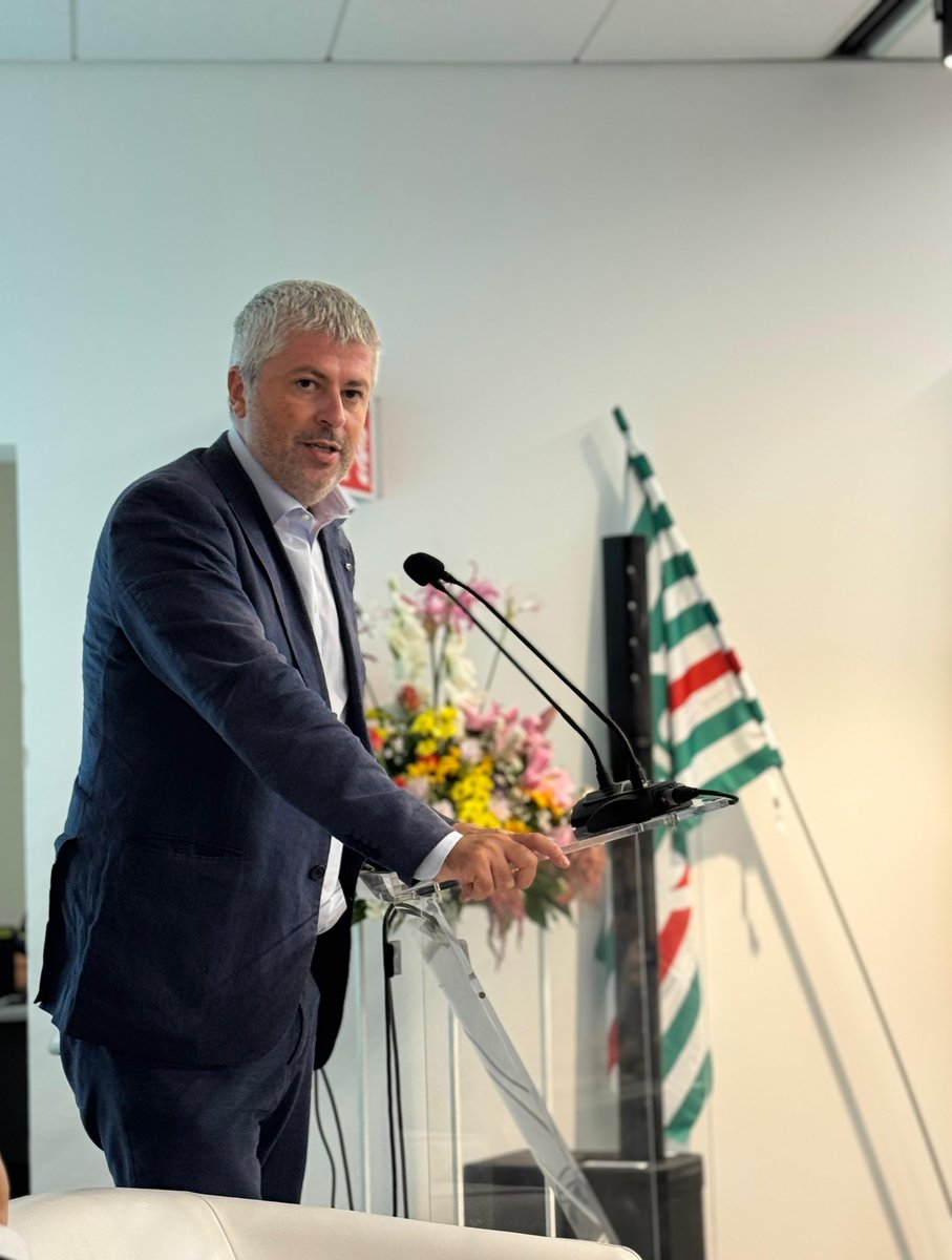 CislPuglia's tweet photo. #giovani e #lavoro, il Segr Confederale @CislNazionale @MattiaPirulli: la ricetta #Cisl prevede #formazione per prevenire mismatch domanda/offerta e rafforzamento dei #salari attraverso rinnovo dei #contratti. Non possiamo permettere che le nostre risorse vadano via senza ritorno https://t.co/CxXn8DQQmv
