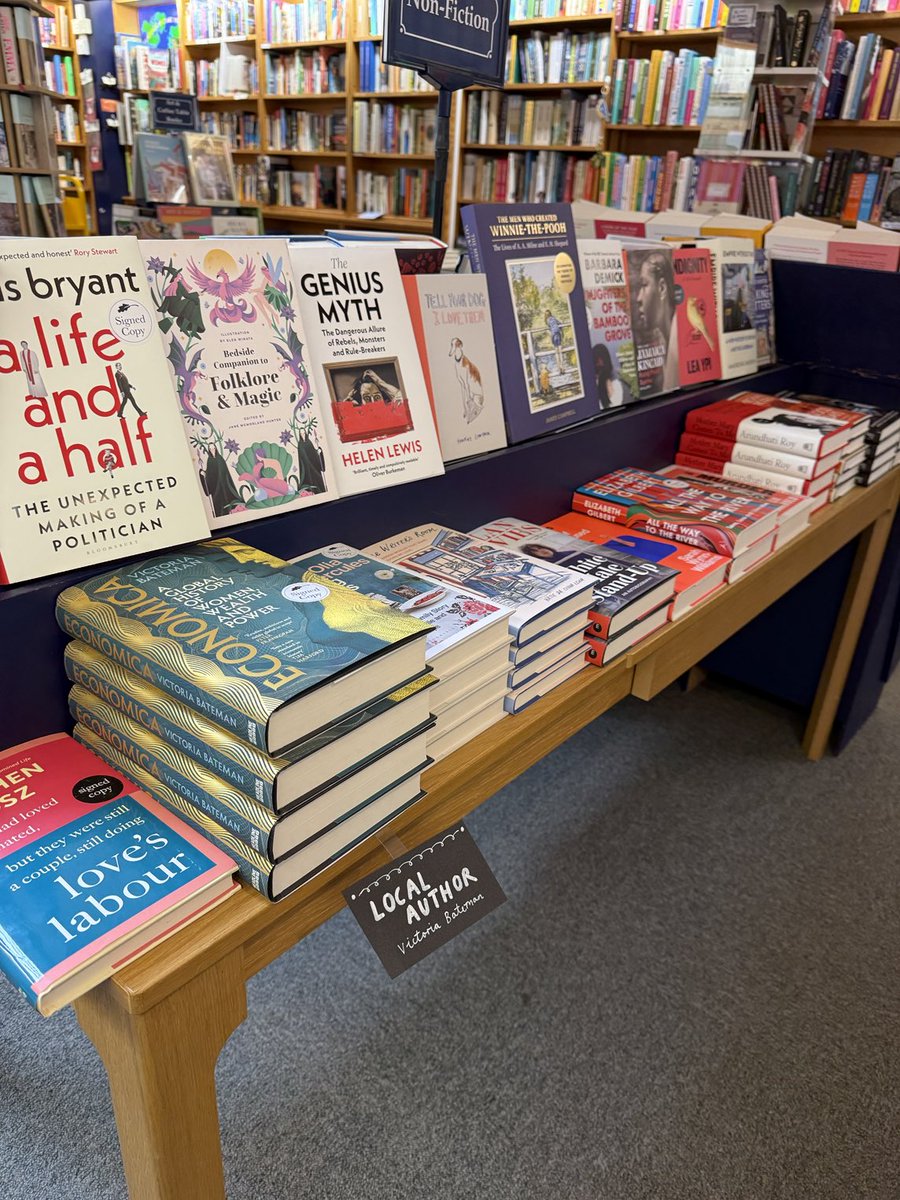 vnbateman's tweet photo. Delighted to be ⁦@7OaksBookshop⁩ signing copies of my new book #Economica: A Global History of Women, Wealth &amp; Power, telling the story of how women made the world wealthy. If you’d like to read a history of the economy that centres women, buy your copy now. #Sevenoaks https://t.co/EkK2UFViPB