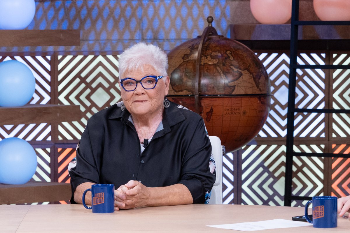 💮 Hoy nos acompañarán en #MalasLenguas:

👥 Javier Aroca, Esther Palomera, Ernesto Ekaizer, Gloria Marcos, May Mariño, Julio César Herrero, José Miguel Villarroya, Pablo Iglesias, Sor Lucía, Antonio Vega, Willy Toledo, Chema Garrido, Marta Gómez Montero, Alberto Fernández, Ana