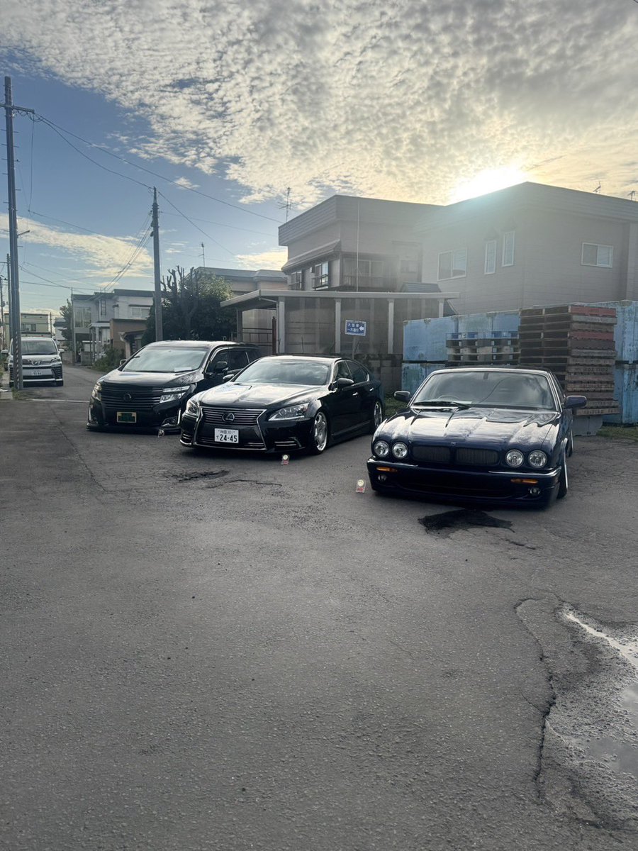 _d1_blitz_123's tweet image. Maine Coon Meeting2025行って来ました！
結果はチームのLSとジャガー2台とも審査員賞頂きました🏆

当チームのイベント告知、ポスター掲示快く許可して頂きありがとうございました！

運営の皆様お疲れ様でした！
また来年も楽しみにしてます😁

#MaineCoonMeeting2025
#MaineCoonMeeting
#1NESS