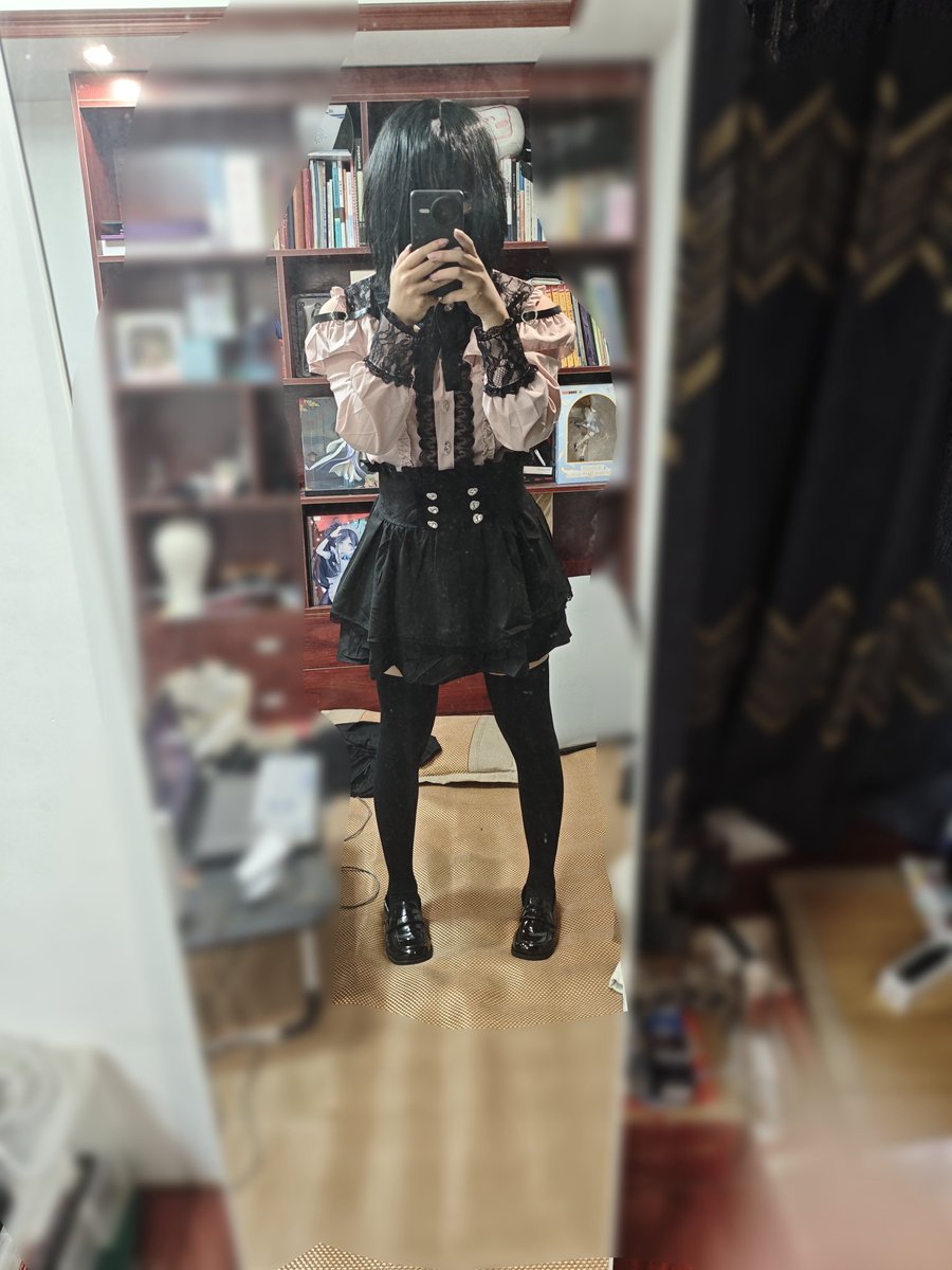 秋里ナナ tweet media