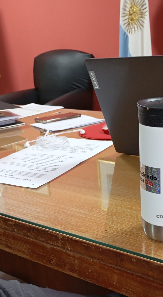 #lunes 
#cafe 
#reunion