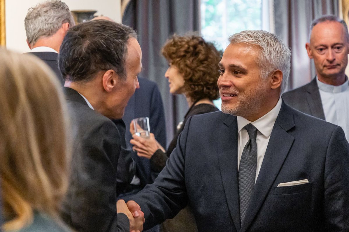 usembthehague's tweet photo. Chargé d’Affaires a.i. Marcus Micheli &amp; newly arrived Public Diplomacy officers met Dutch press, academic &amp; cultural leaders to explore opportunities for joint projects, exchanges &amp; partnerships. Building trust &amp; fostering mutual understanding remain at the heart of 🇺🇸🇳🇱 ties. https://t.co/28ICQ0tCyB