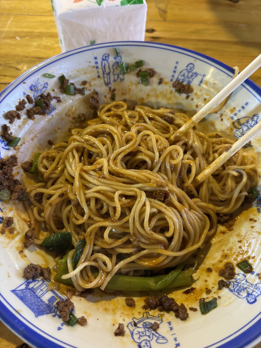 SopaCaballoYLey's tweet image. Hoy la cena ha costado 3.57€ (2 personas). No solo ha sido delicioso, sino que nos han acogido como nunca. #NeverStopMoving