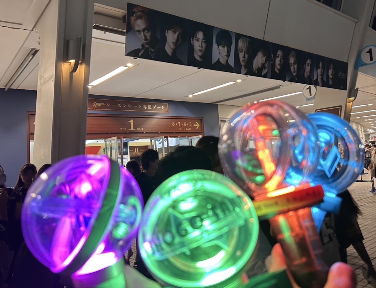 ticobun💚🤓💚 tweet media