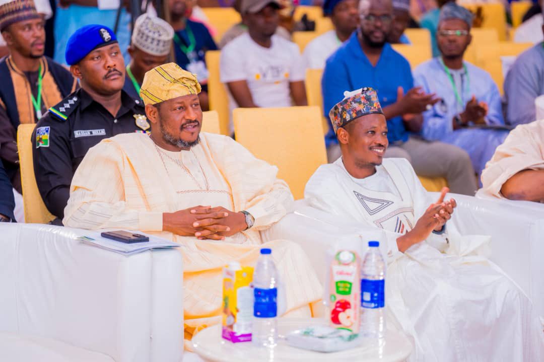 Bilal_zamfara's tweet photo. Gov @dikko_radda Katsina invests over ₦100bn in NG-CARES, providing food, water, healthcare & business grants to vulnerable populations. Calls for National Assembly support to sustain program.
#Katsina #NGCARES https://t.co/uDmRIdv21J