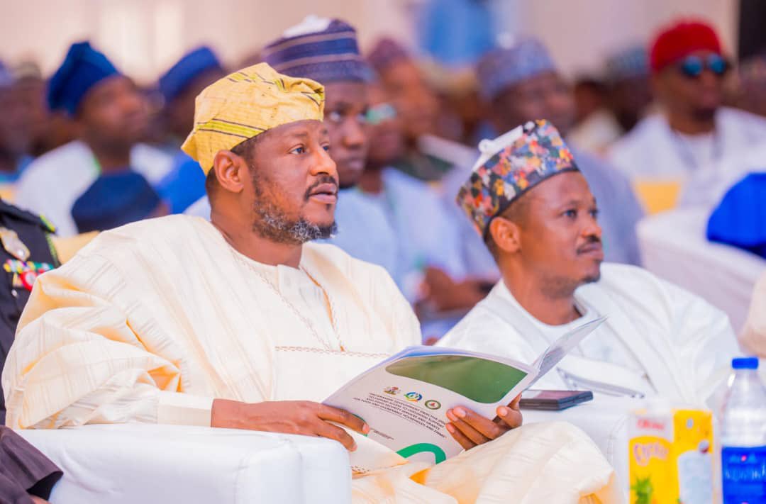 Bilal_zamfara's tweet photo. Gov @dikko_radda Katsina invests over ₦100bn in NG-CARES, providing food, water, healthcare & business grants to vulnerable populations. Calls for National Assembly support to sustain program.
#Katsina #NGCARES https://t.co/uDmRIdv21J