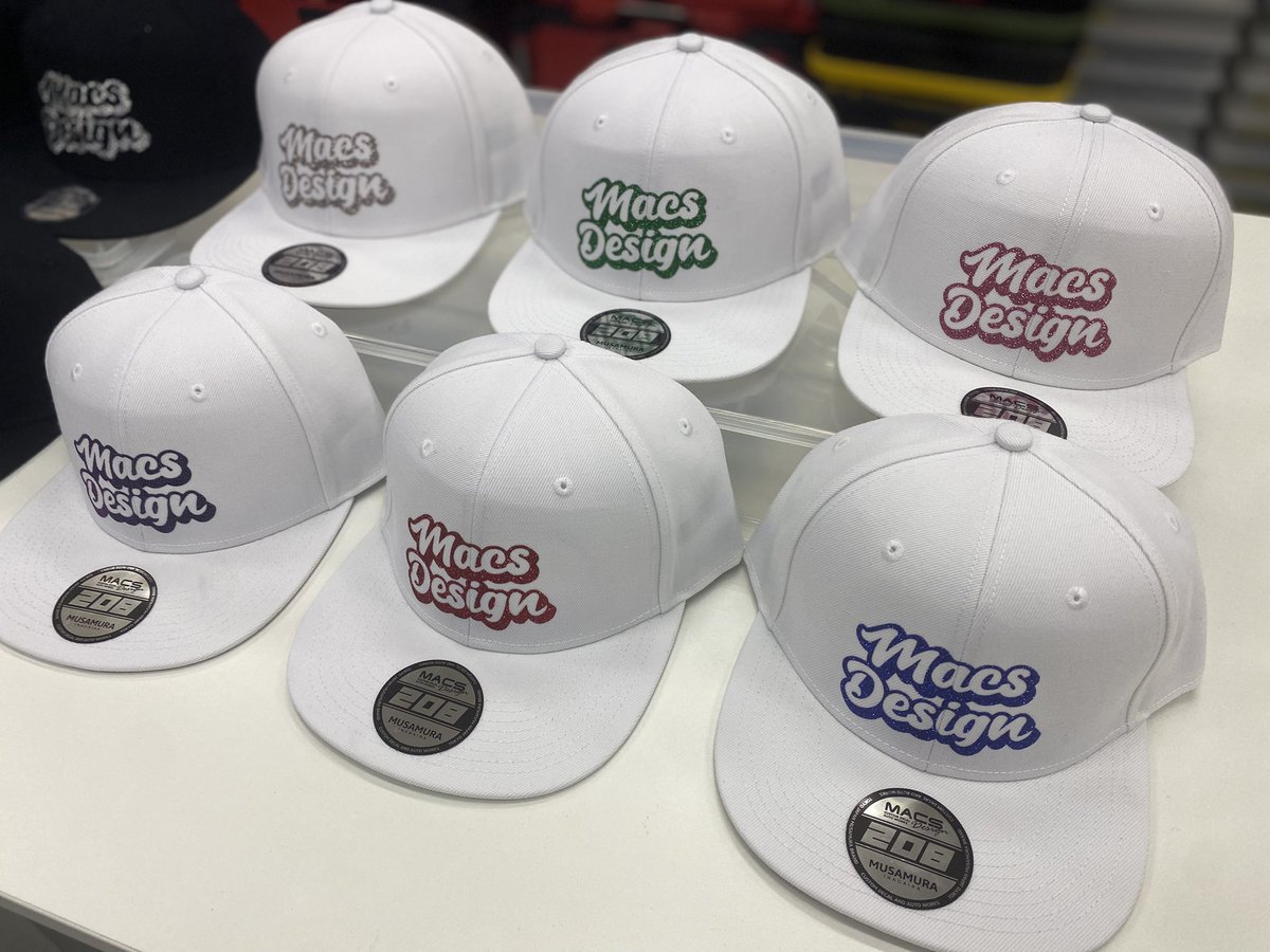 macs_design's tweet photo. MACS Design "CAP"

ホワイトも登場！
バイザー部分のステッカーにも拘ってみました😁

#macsdesign
#マックスデザイン
#208style
#MUSAMURA
#日本ダーツ祭り2025 https://t.co/On3I7UfYhK