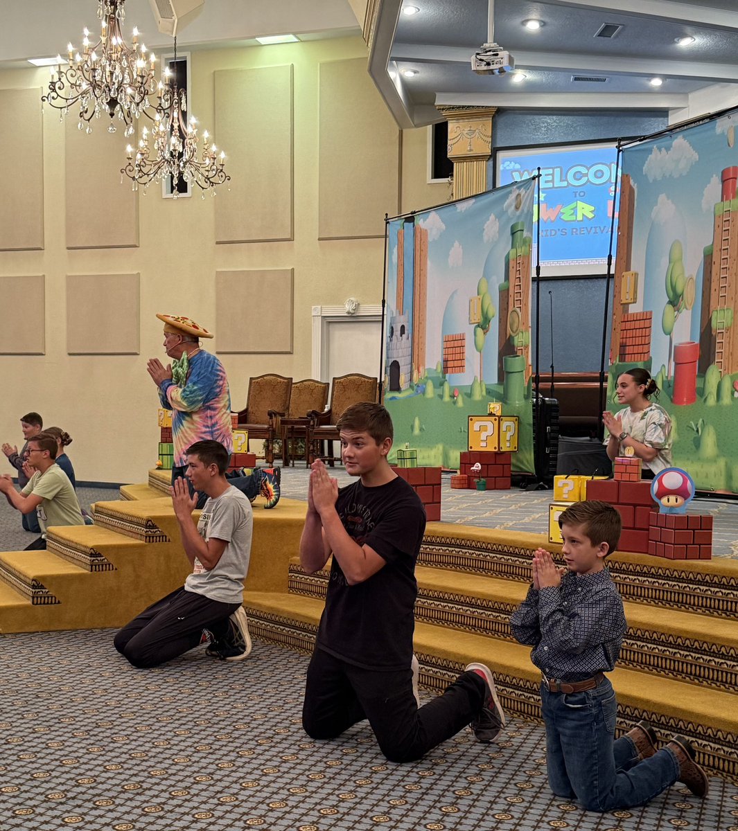 Praising Jesus for filling 6 kids with the Holy Ghost, and refilling several others this weekend here in Starks, LA!  What A Savior!!