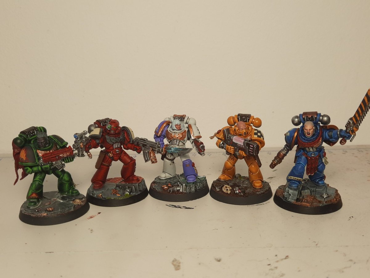 I realised I'm basically just paintimg the colour wheel lol