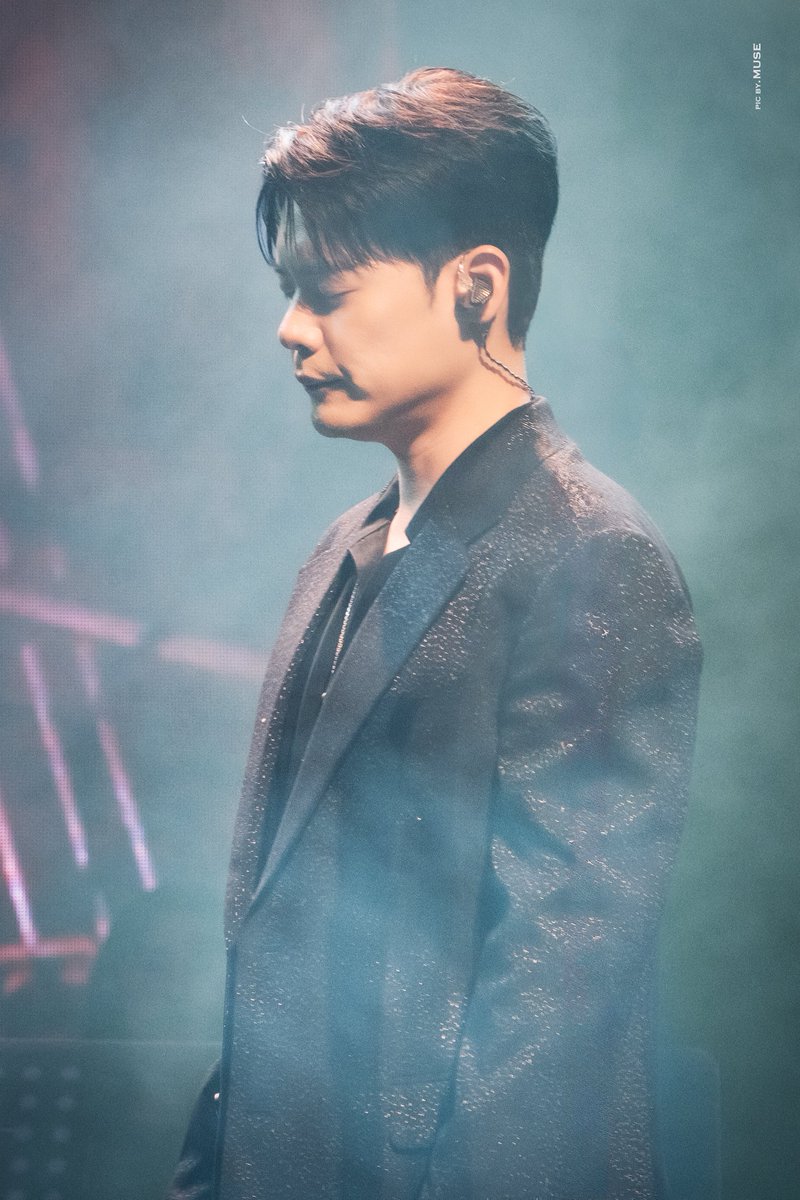 250907 2025 유채훈 크로스오버 콘서트 <IL MONDO>
#라포엠 #LAPOEM #일몬도 #ILMONDO
#유채훈 #YouChaehoon

다른 생각은 걷어두고,
네가 사랑하는 음악
너를 사랑하는 우리,
그렇게 함께한 빛나는 순간만 기억해✨