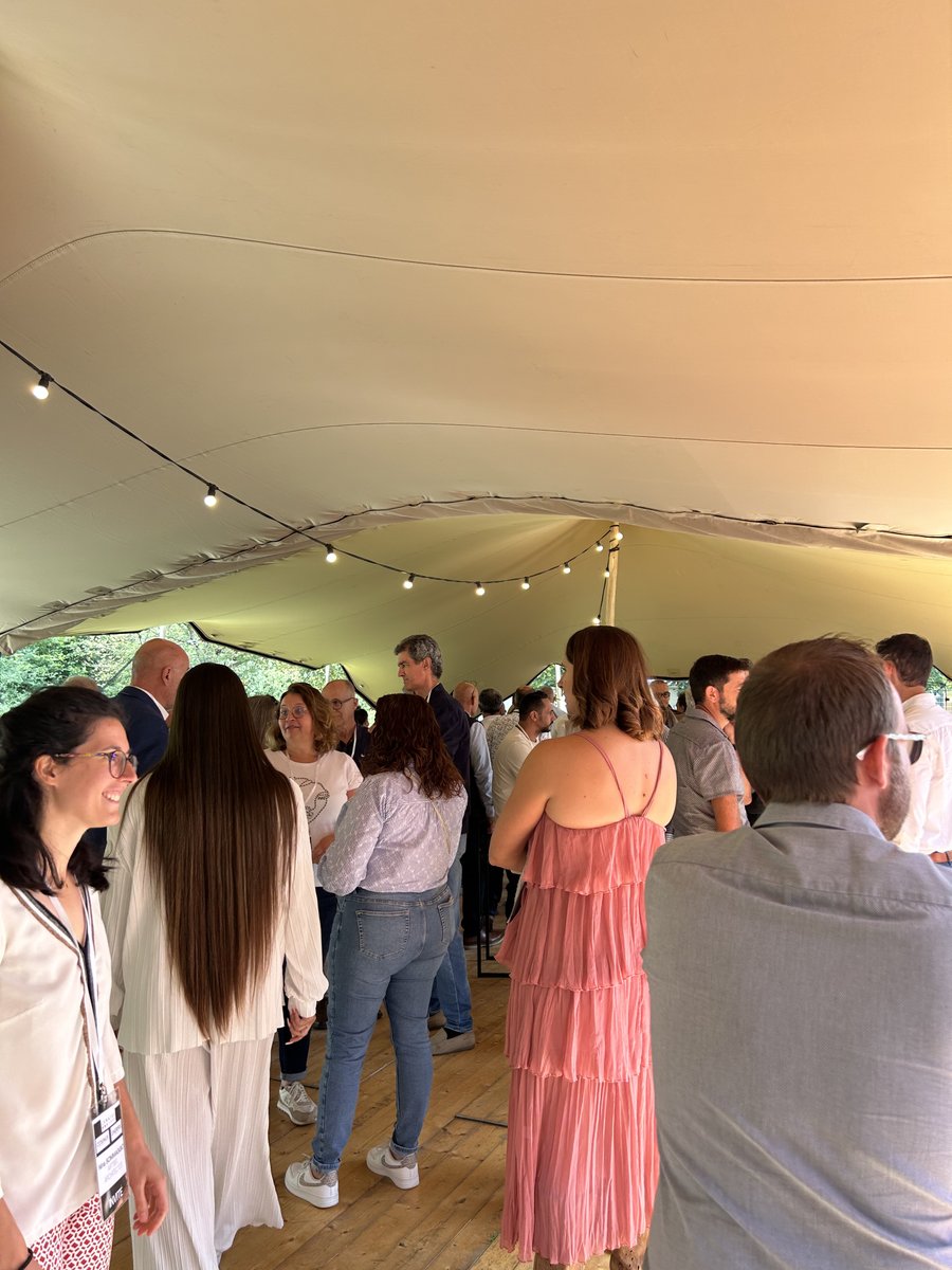 CEBATEC_BIM's tweet image. ✨Vendredi nous avons réuni plus de 150 invités pour célébrer le départ à la retraire d’Hubert CHANET, la reprise de Cosinus et Enerpol par Laëtitia SORIANO et la nomination de Jérôme DE FILLIPIS comme directeur d’agence.

#cebatec #cosinus #enerpol #fbsconcept