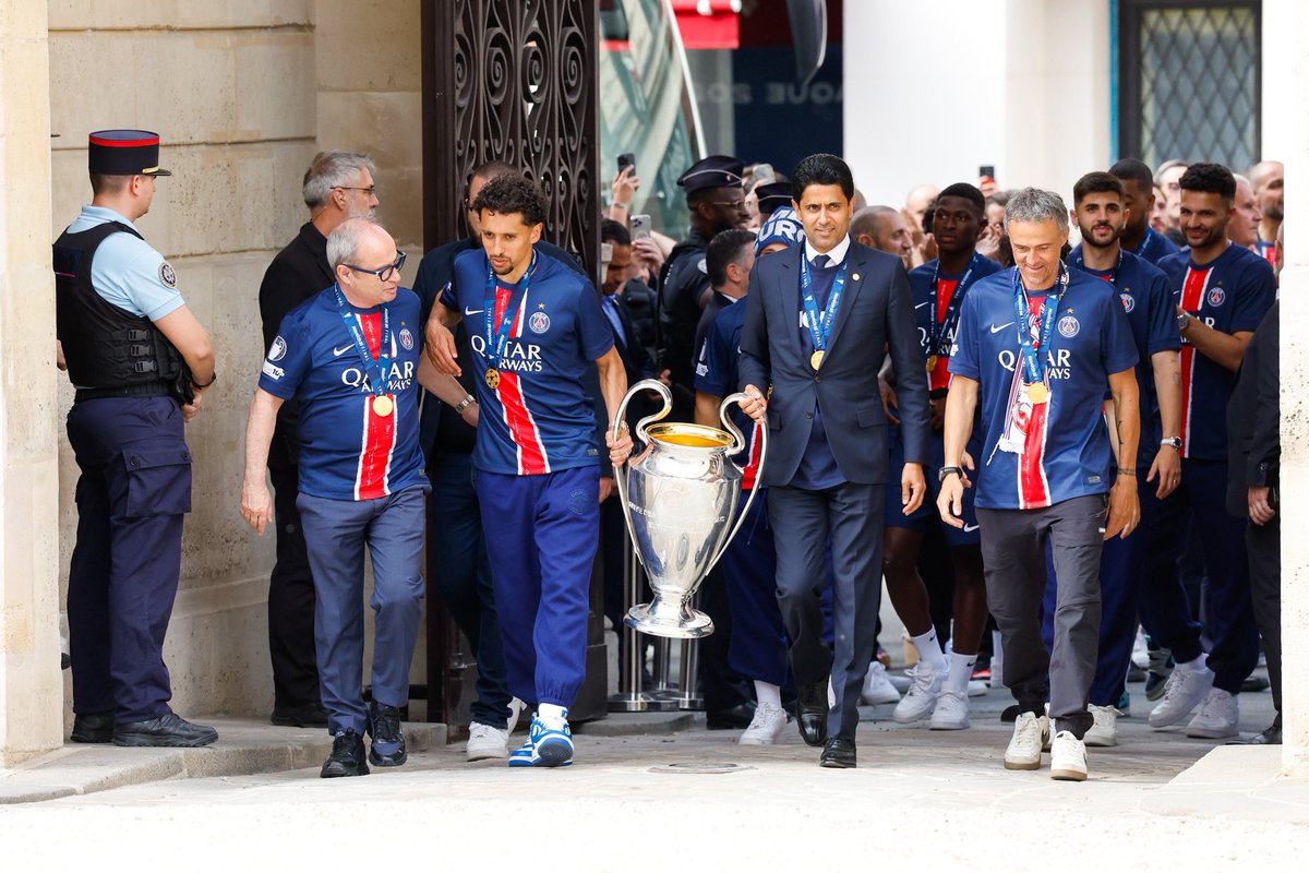 _BeFootball's tweet photo. Luis Campos 🇵🇹 : « 𝗟𝗘 𝗣𝗦𝗚 𝗦𝗘𝗥𝗔 𝗠𝗢𝗡 𝗗𝗘𝗥𝗡𝗜𝗘𝗥 𝗣𝗥𝗢𝗝𝗘𝗧, 𝗝𝗘 𝗟’𝗔𝗜 𝗣𝗥𝗢𝗠𝗜𝗦 𝗔̀ 𝗠𝗔 𝗙𝗔𝗠𝗜𝗟𝗟𝗘. »

(@Rothensenflamme) https://t.co/KM5B2SvcQe