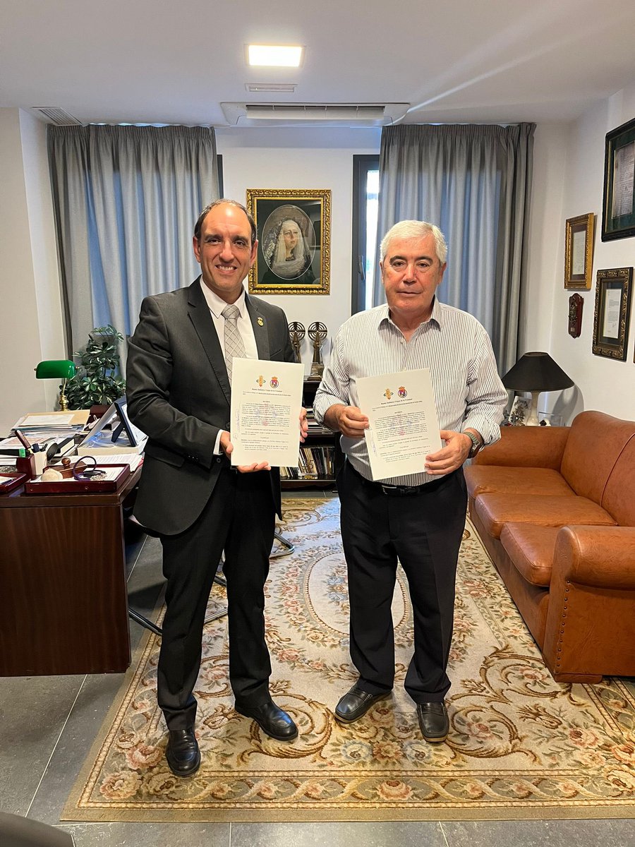 [𝐑𝐄𝐍𝐎𝐕𝐀𝐂𝐈𝐎́𝐍]

Nos complace anunciar la renovación con <a href="/veracruzfusiona/">Vera+Cruz y Sangre Málaga</a>, para acompañar al Santísimo Cristo de la Veracruz y Sangre los próximos cuatro años. 

Agradecemos profundamente la confianza y el cariño depositado en nuestra formación musical.

<a href="/rcfusionadas/">Cofradías Fusionadas</a>