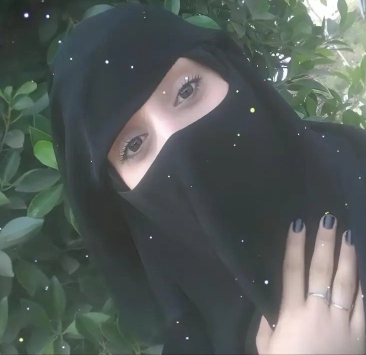 فديت من يسويلي رتيوت ومشاركه ومتابعه لو يطلب عيوني متغلا عليه متصله الان  رد