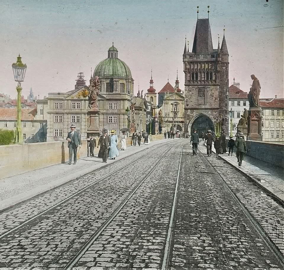 Charles Bridge, Prague 1898.