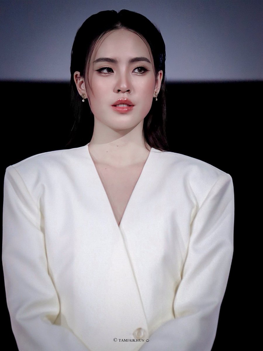 TamjaiKhunn's tweet image. Princess of the Night 👑✨🌙

#HarmonySecretFinalEp 
#HarmonySecretดีลลับฉบับเล่นเล่ห์ 
#LillyBelle #ลิลลี่เบลเล่
#lillyladapa