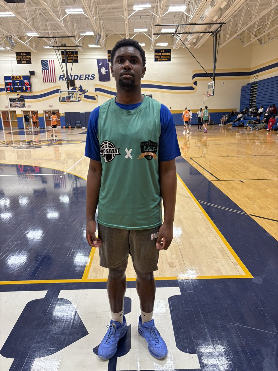 SavageHoopsSC's tweet photo. 2027 6’5 @rabb2tuff_ @irmobasketball 

Is a skilled, versatile forward that is physical &amp; a good finisher around the rim. He had a good showing @Epic_Hoops Showcase 

@HoopsEdu @PrepHoopsSC @Swanny1973 @LostLettermen https://t.co/Cd0oWc6cax
